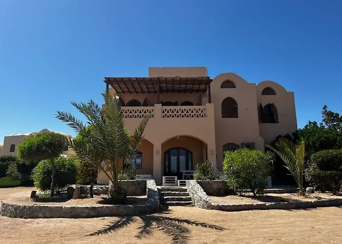 Unique Lagoon Front And 2beds - El Gouna Appartamento *
